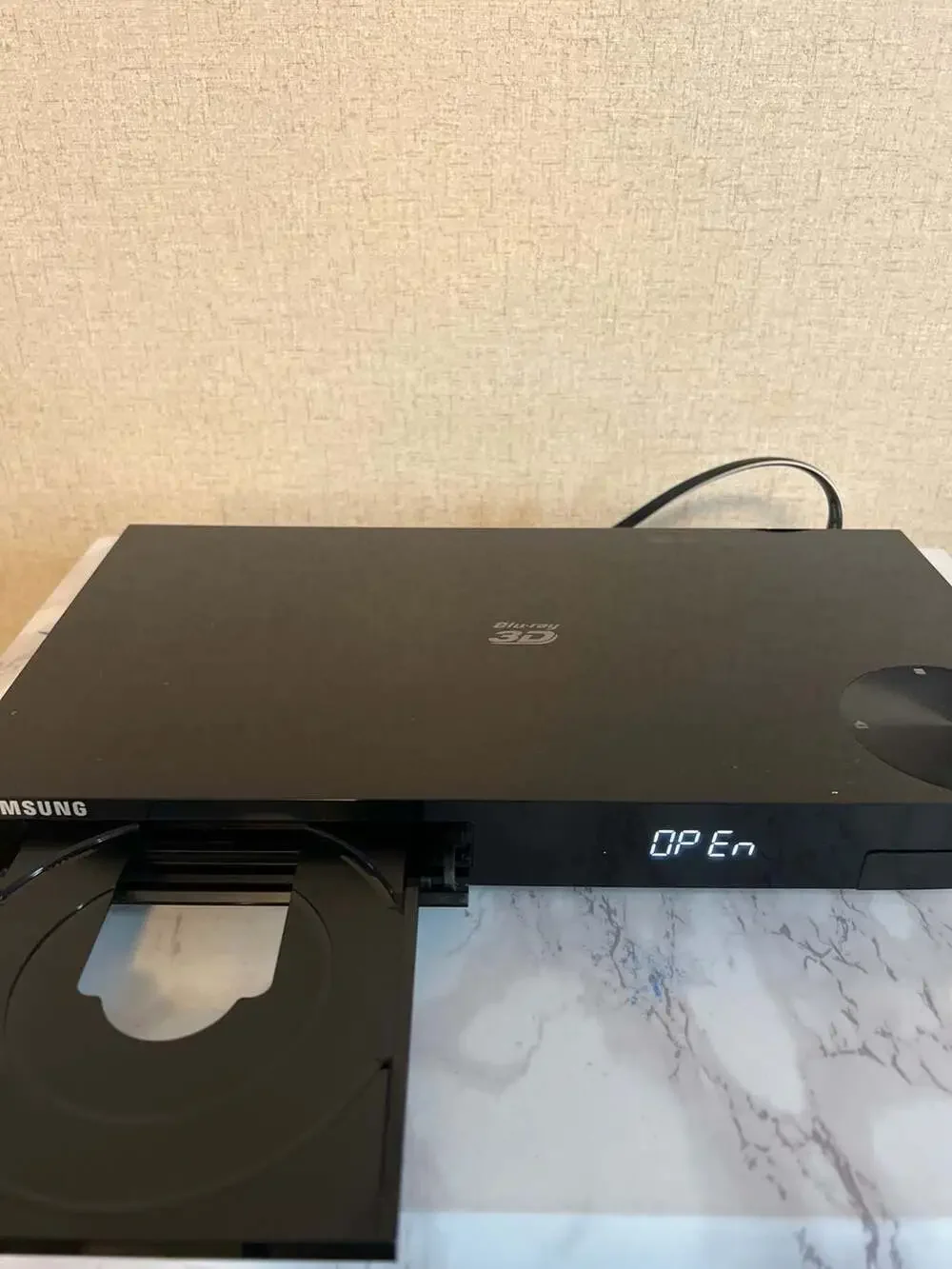 Samsung BD-F5900 3D Blu-ray Disc Player ( no remote)